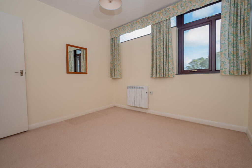 general Carmel Court