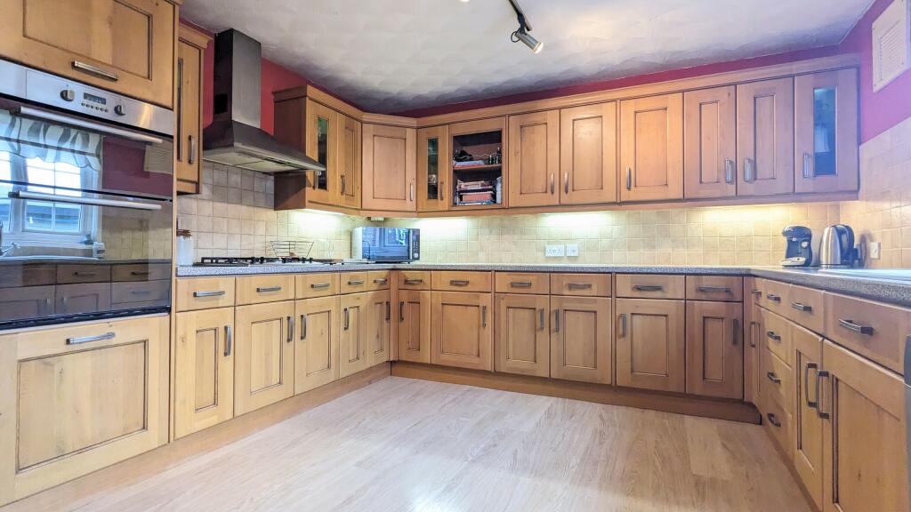 PXL_20240502_102502306.MP~2