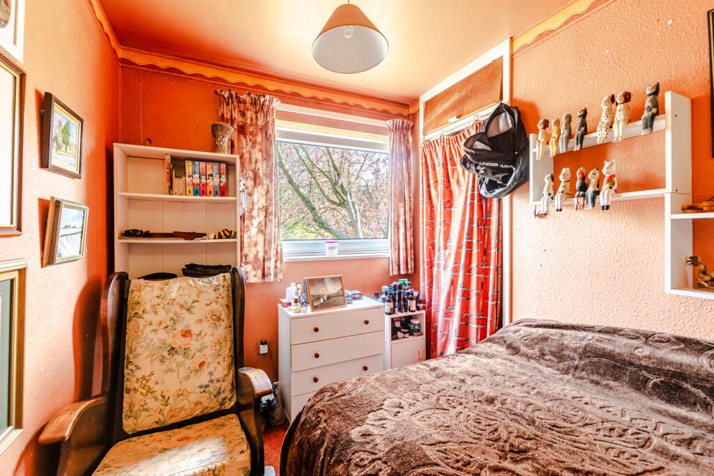 bedroom2