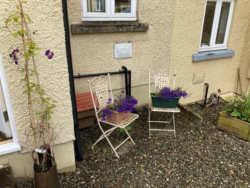 Front seating area