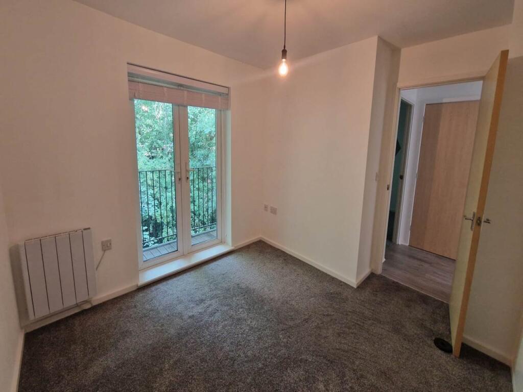 Bedroom 1 (3)