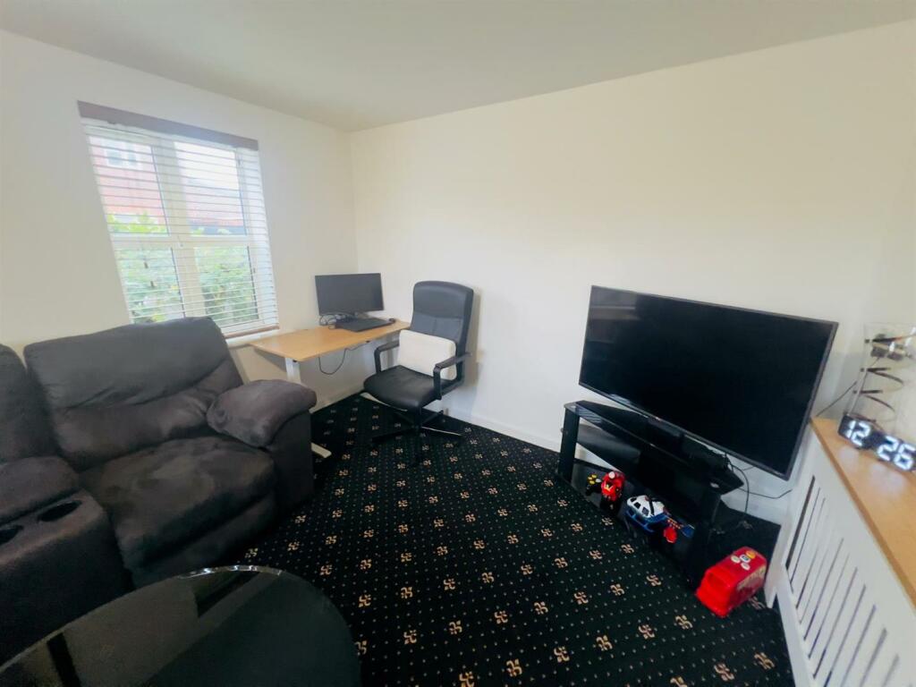 WhatsApp Image 2024-11-15 at 11.30.36 (4).jpeg