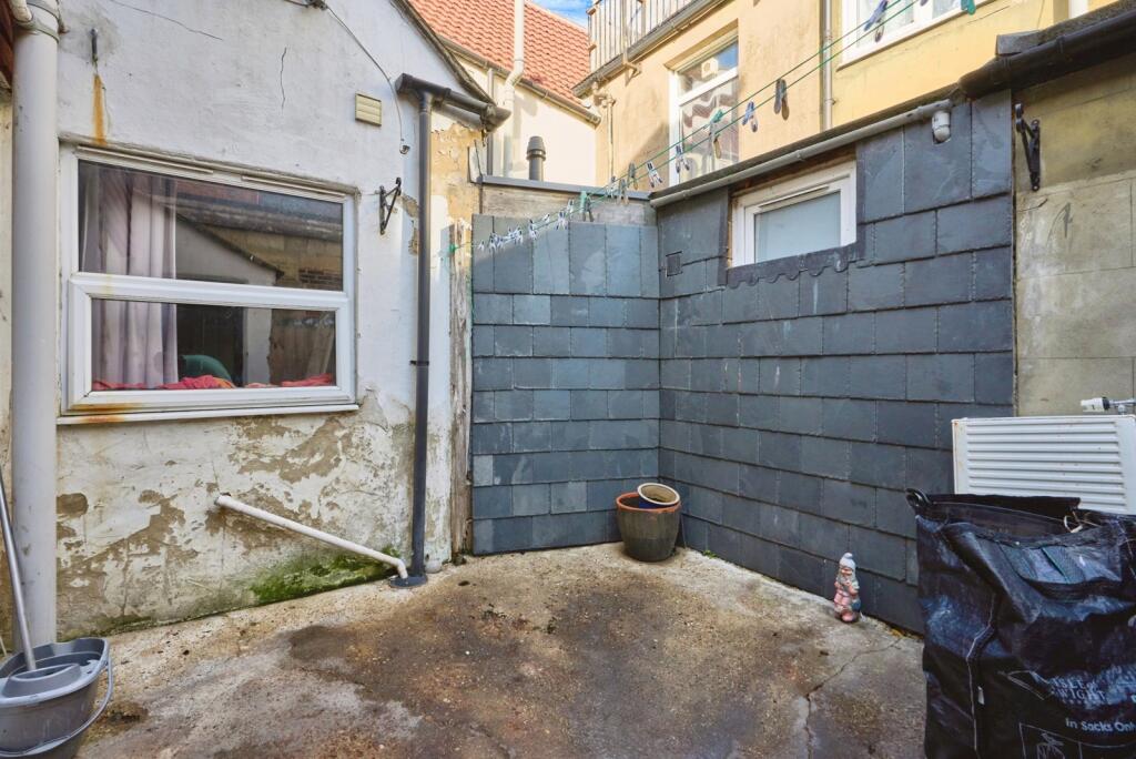 Courtyard Garden