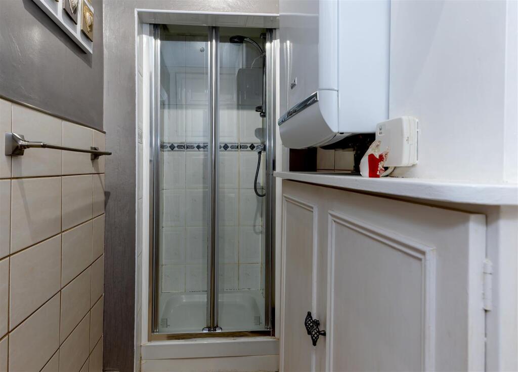Guest cloakroom shower toilet 1.1 SAPL7781-2025071