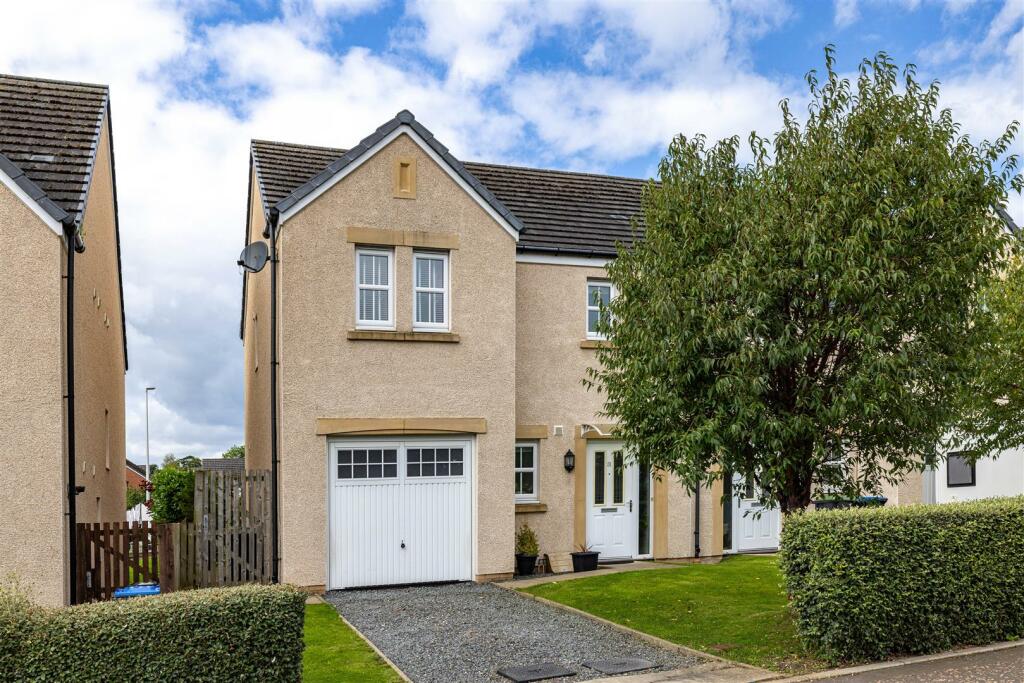 31 Redpath Crescent Galashiels 02.JPG