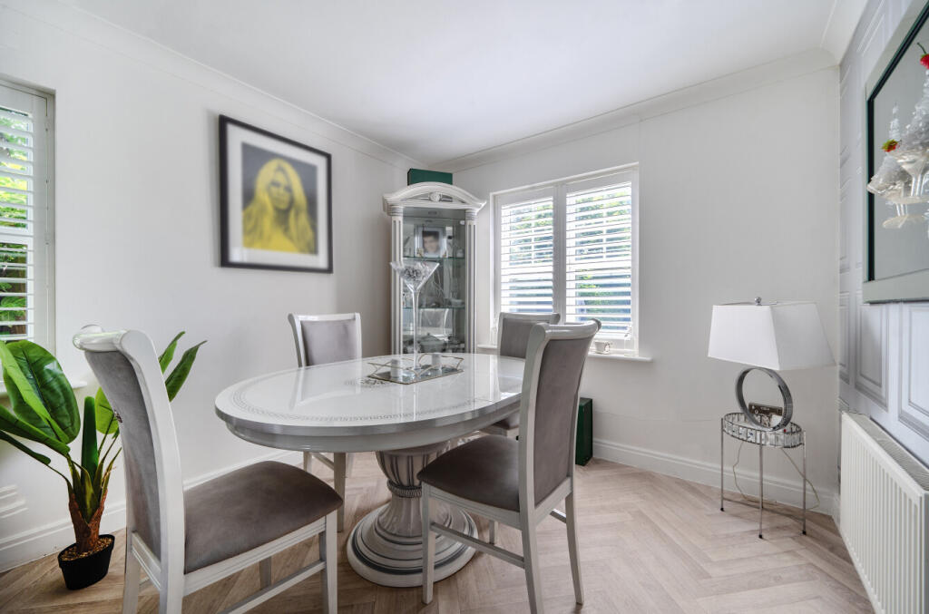 1310849-27-684c2b...