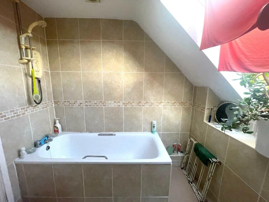 Bathroom.JPG