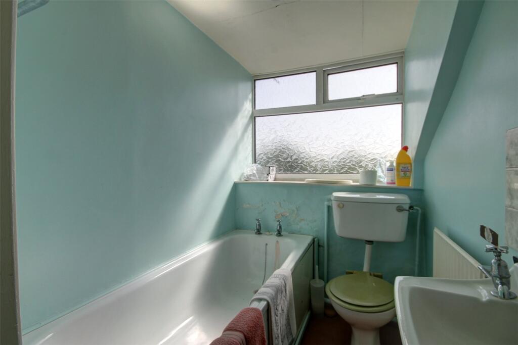 Bathroom Flat