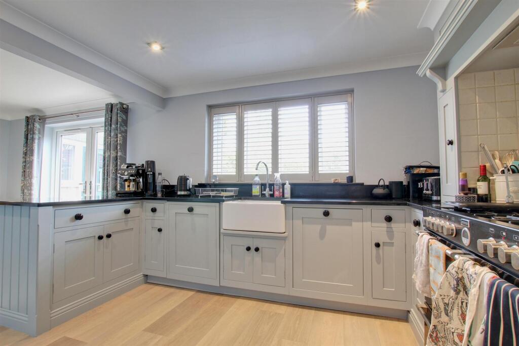 COMBINED KITCHEN, DINING ROOM &amp; DAY ROOM