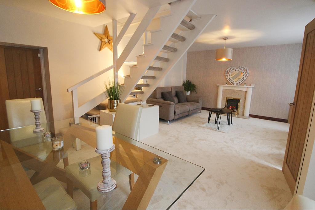 Lounge 1