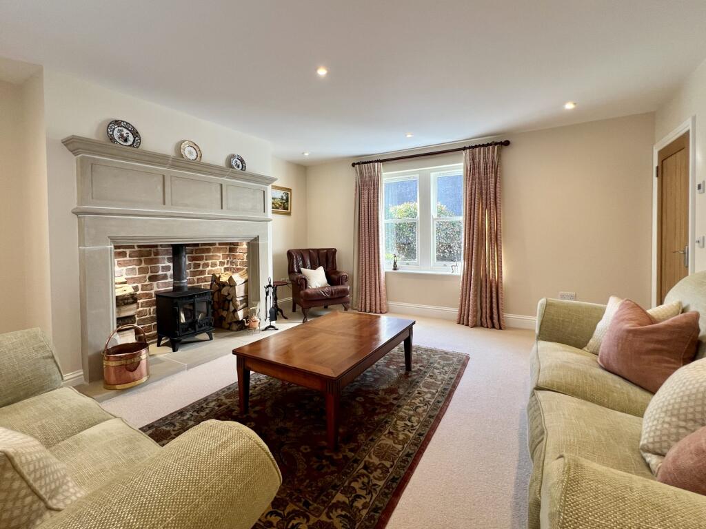 20 Millburn Street, Kirkcudbright - Williamson and