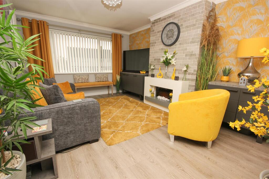 lounge.jpg