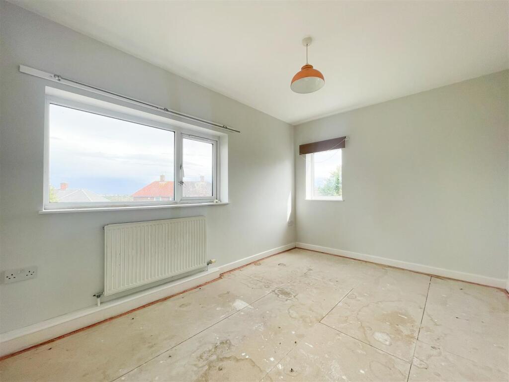 BEDROOM SEVEN