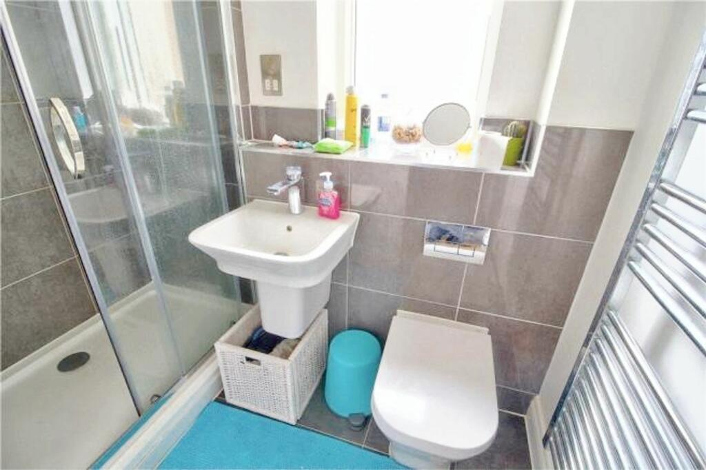 Main Shower Room