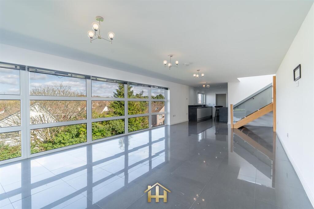 16B FALKLAND CRES DD53SQ 180325 EDIT (37 of 83).jp