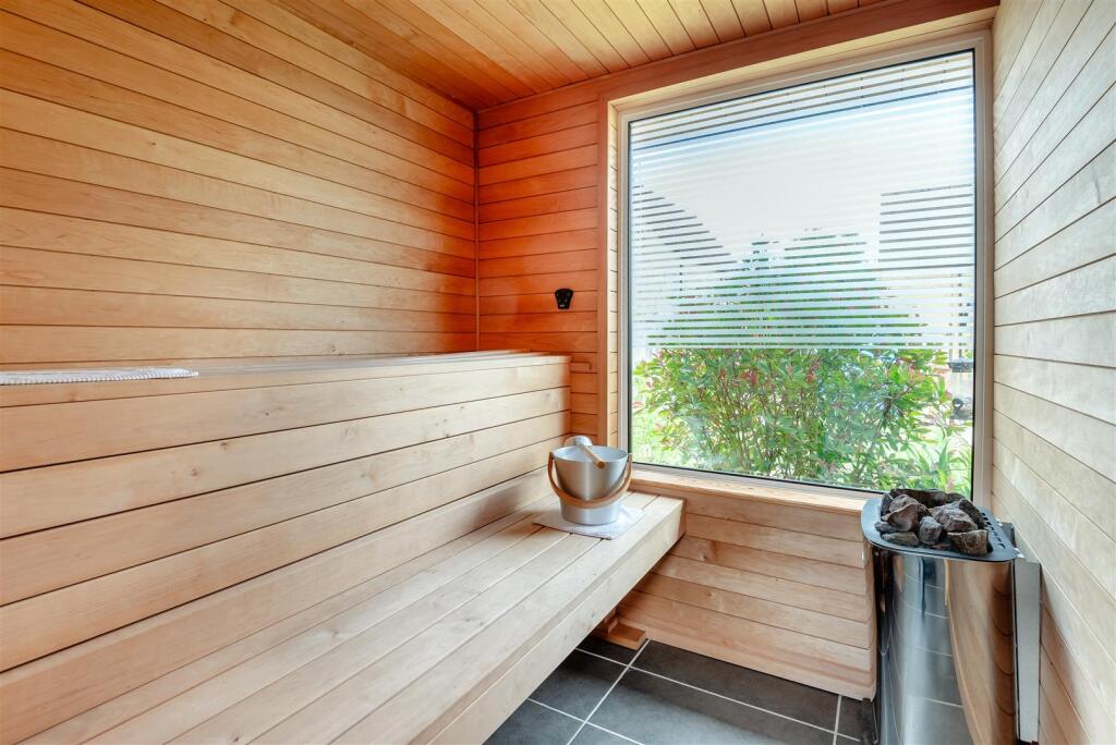 Garden Studio 7 - Sauna.jpg
