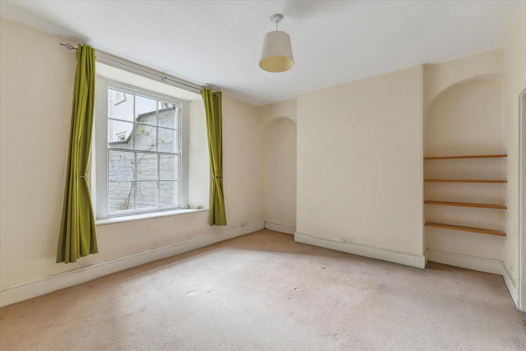 Basement Flat