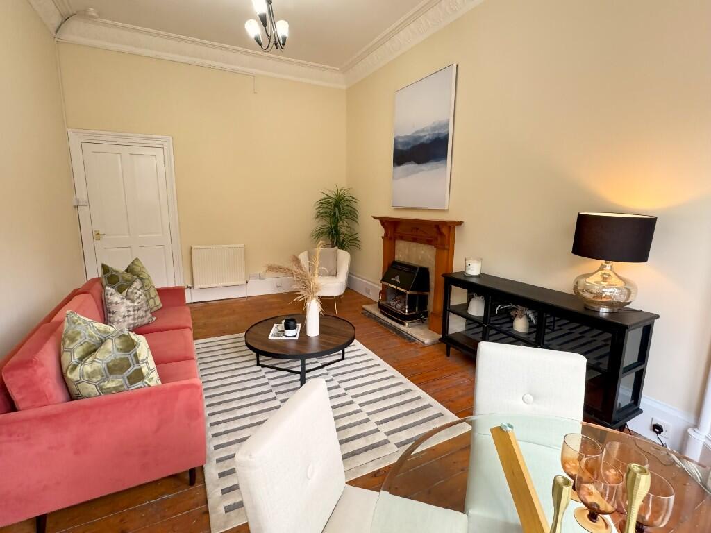 Lounge 3