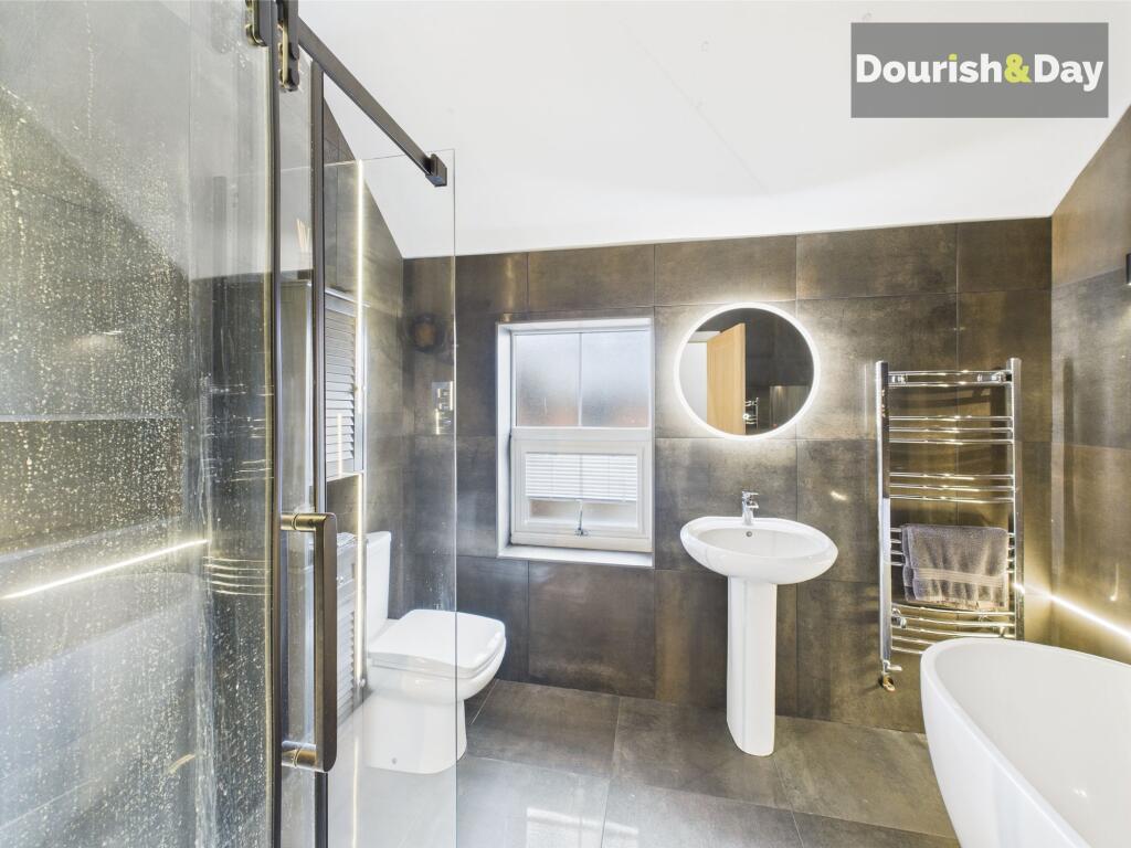 Main Bathroom