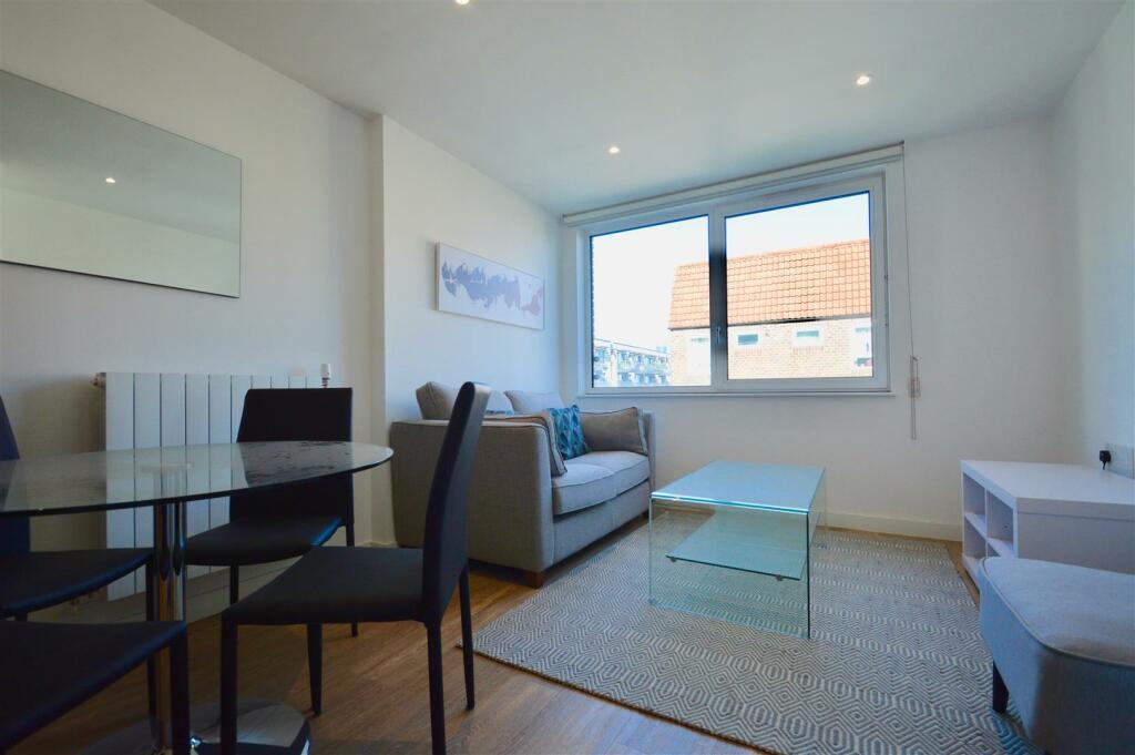 Kitchen/Living Room