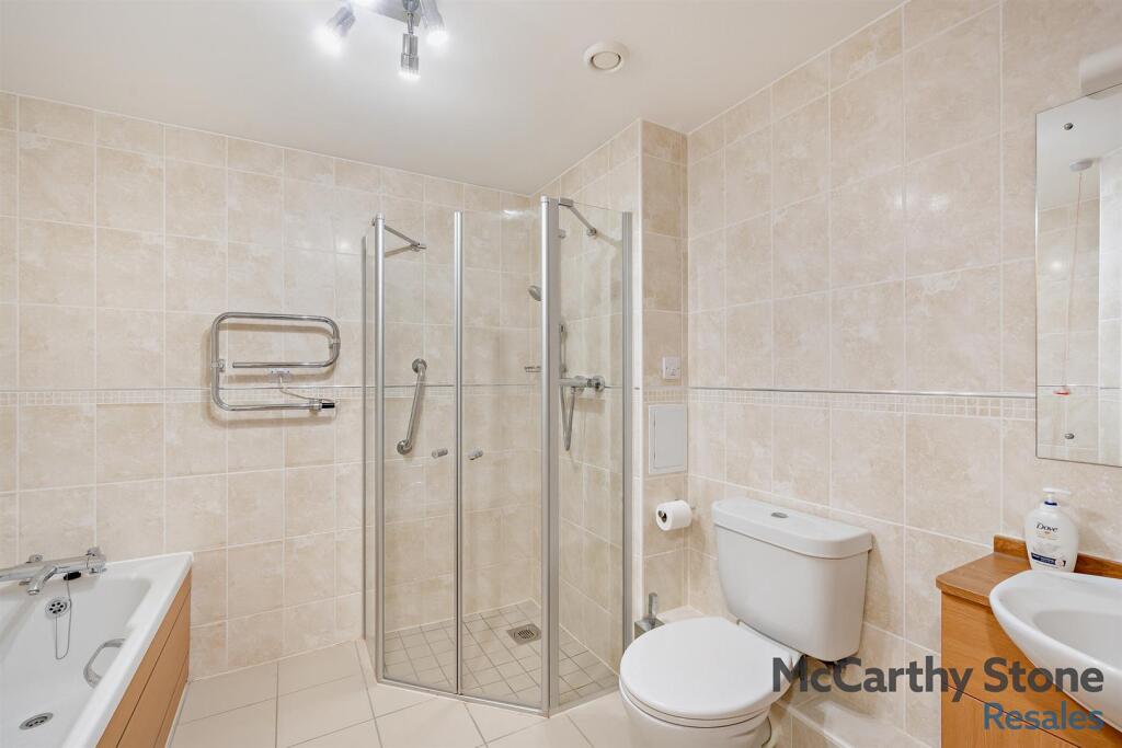 Bath &amp; Shower Room