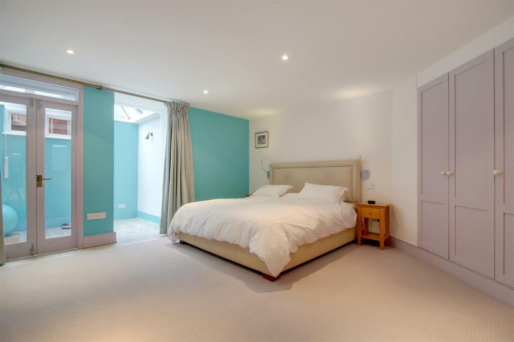 bed1-1.jpg