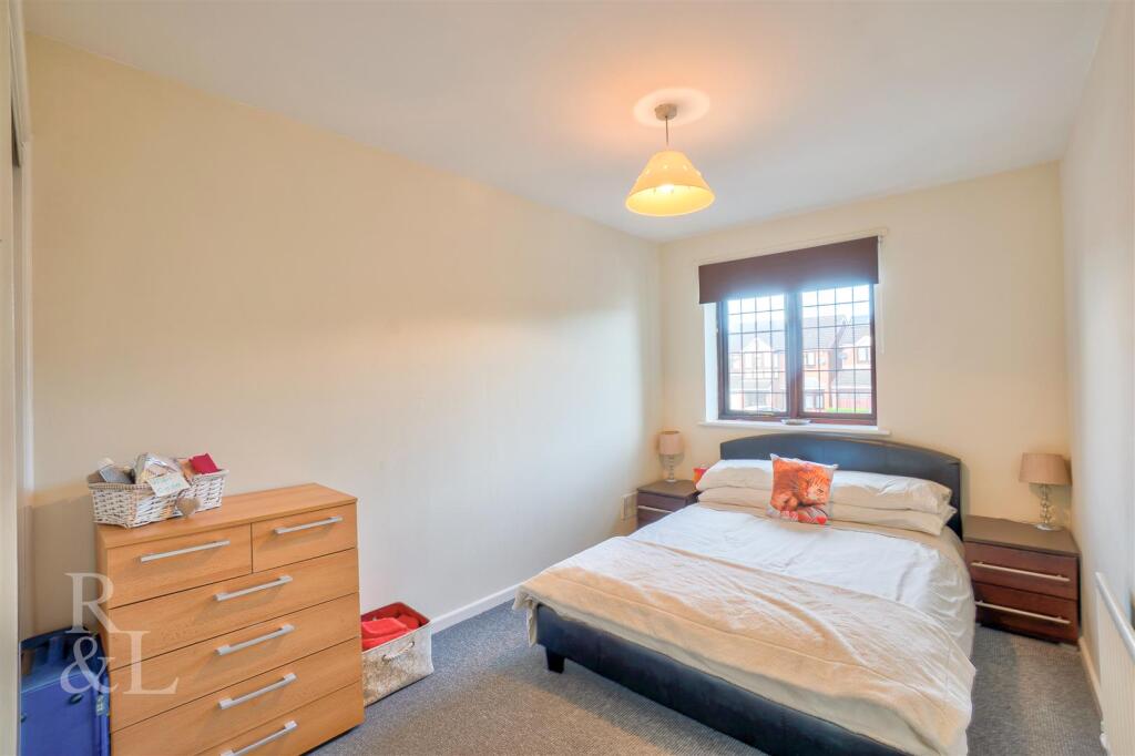 102 Lindisfarne (6).jpg