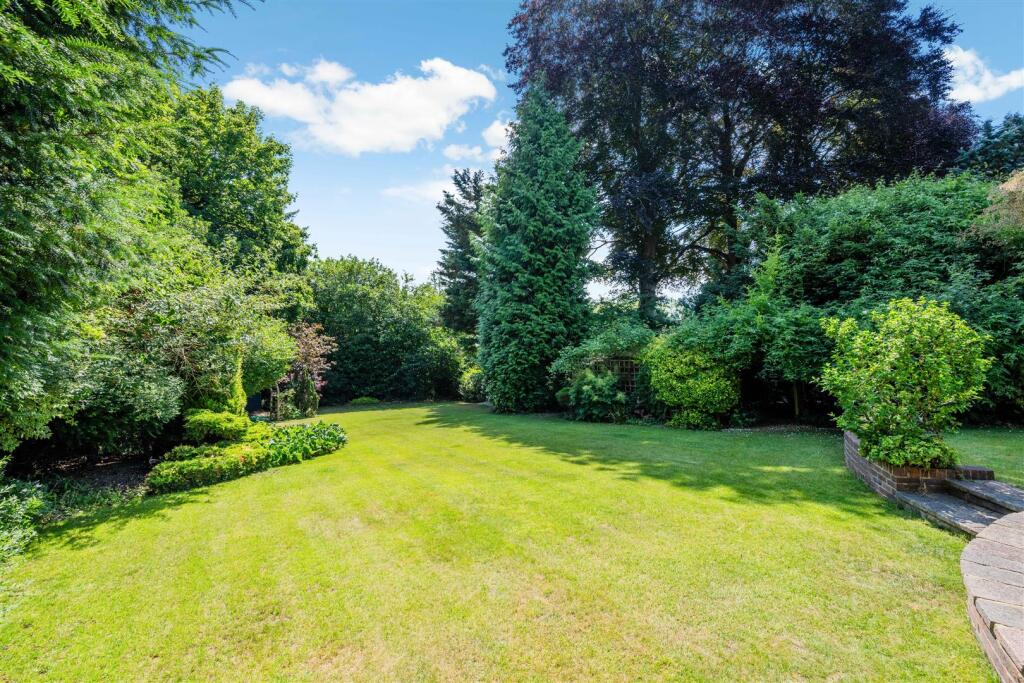 COURT HILL,(25 FROM 40)-36.jpg