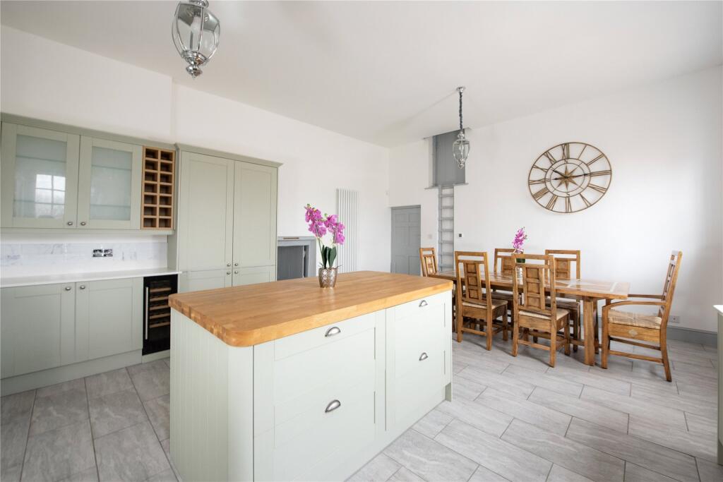 Kitchen/Breakfast