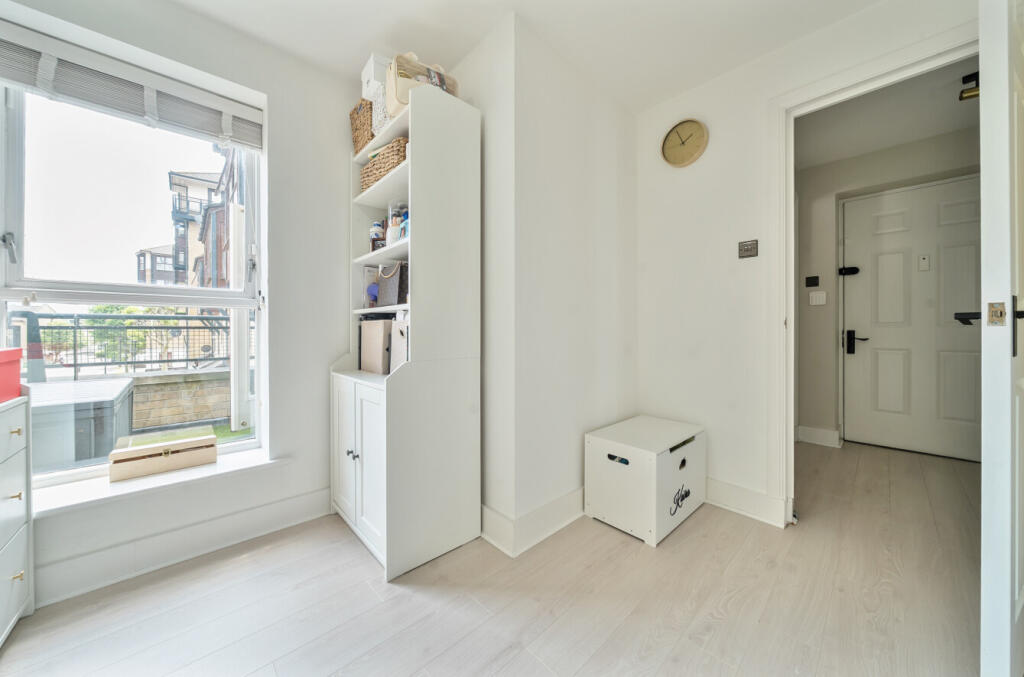 1306364-16-684856...