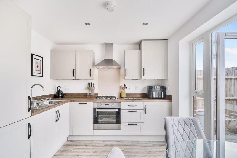 Fully Integral Kitchen 
