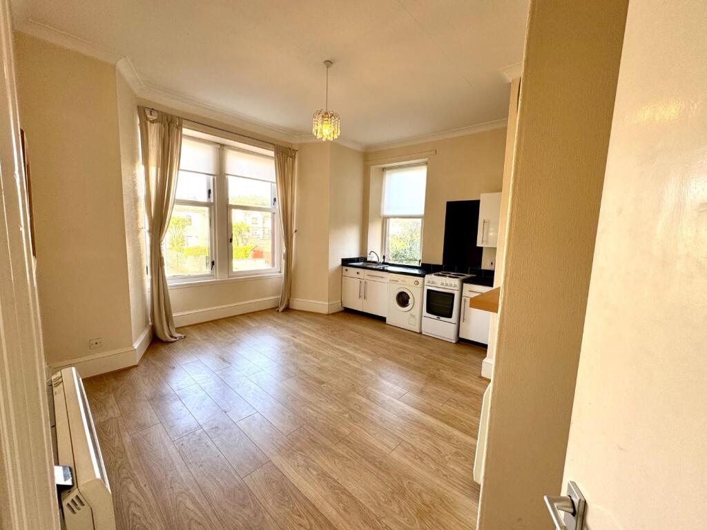 Living Room/Kitchen