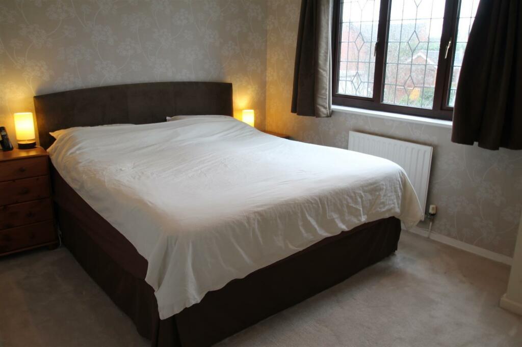 curlew bedroom.jpg