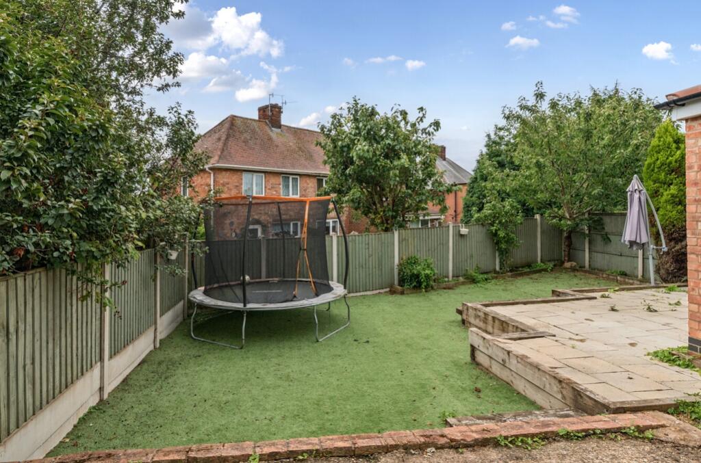 1323924-8-688cc4ef147dd