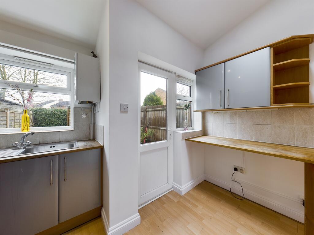 CAM00227P1-PR0478-STILL15