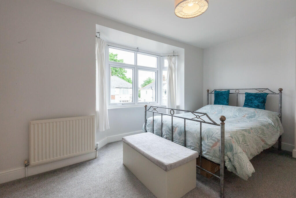 Bedroom 1- Angle ...