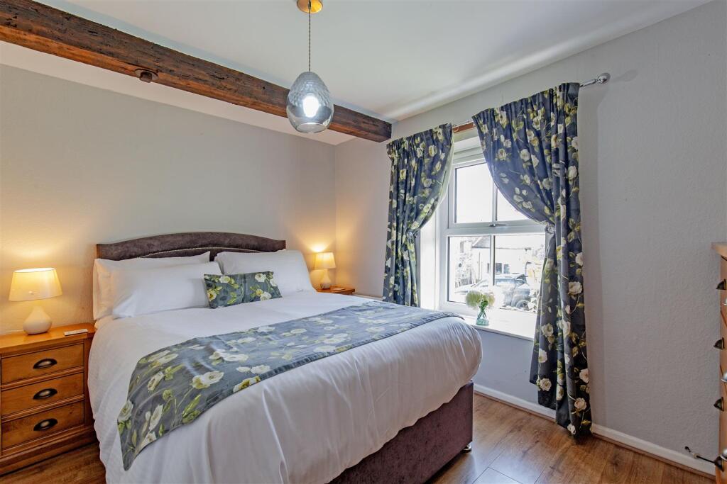Bedroom 2-1.jpg