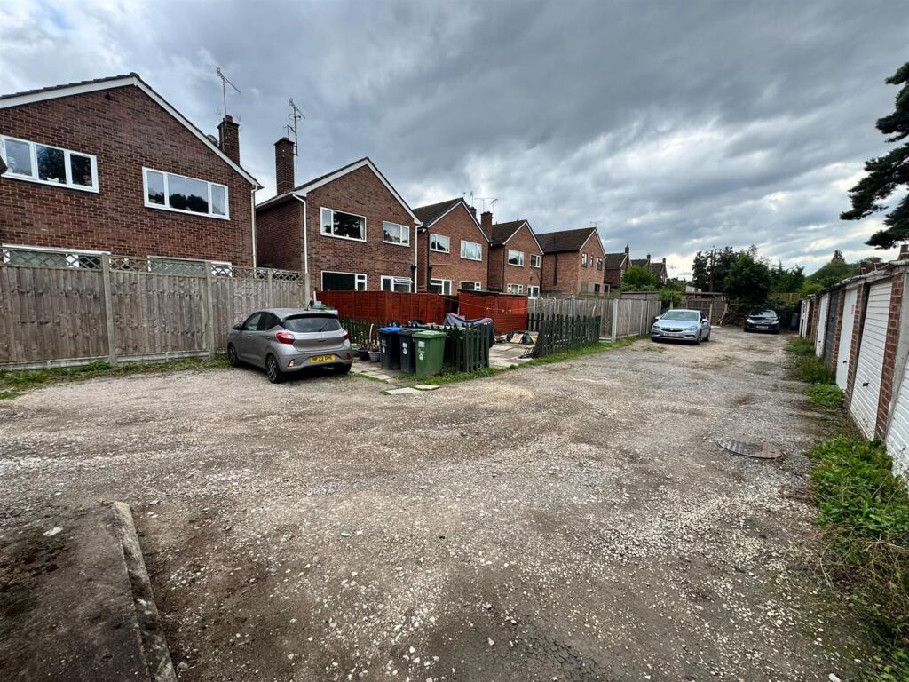 Private Road to Rear of property