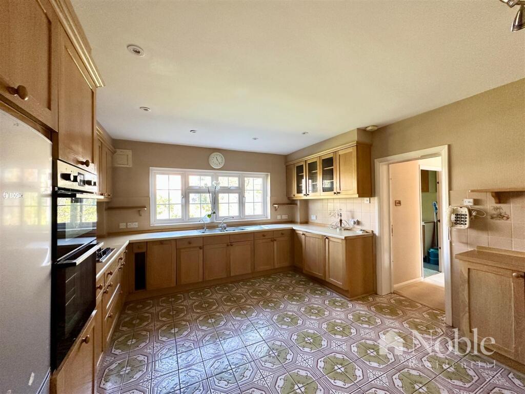 Kitchen/Breakfast Room