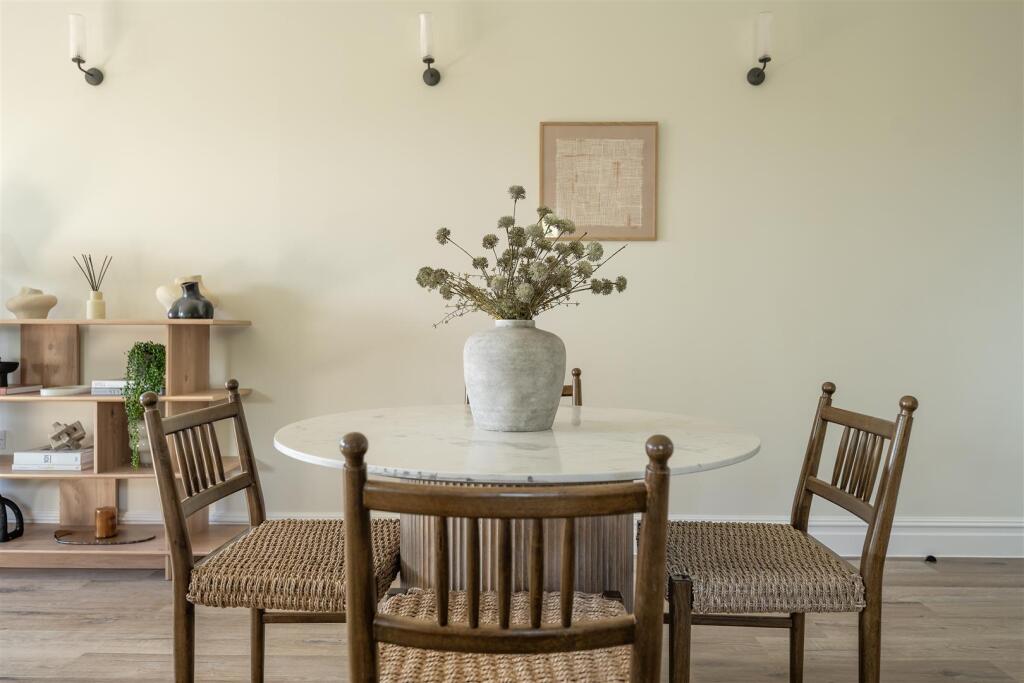 Living-Area-15.jpg