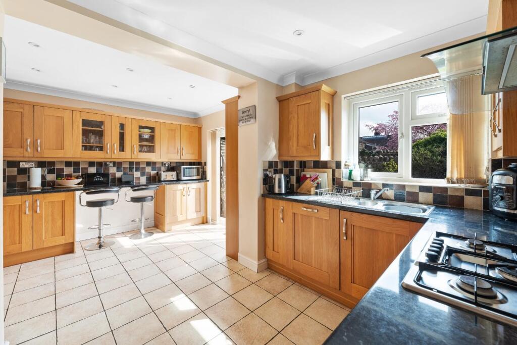 MT 42 Horsecastle Close Yatton -28.jpg