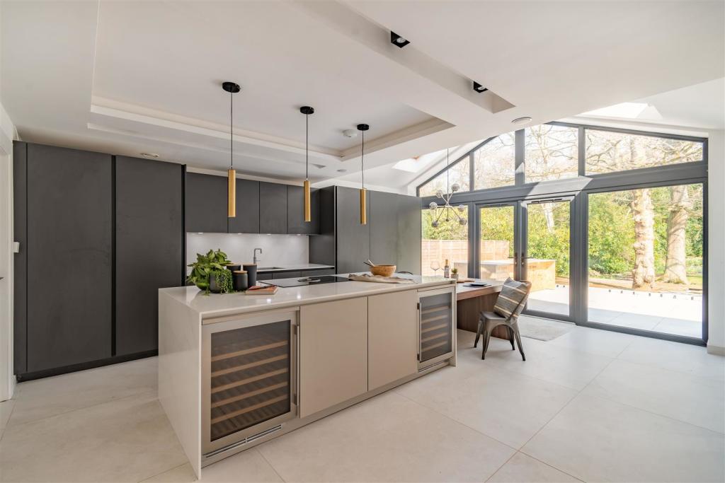 8496053-interior28.jpg