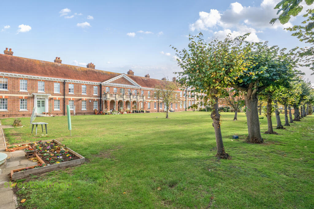 e25efa26-7d46-435...