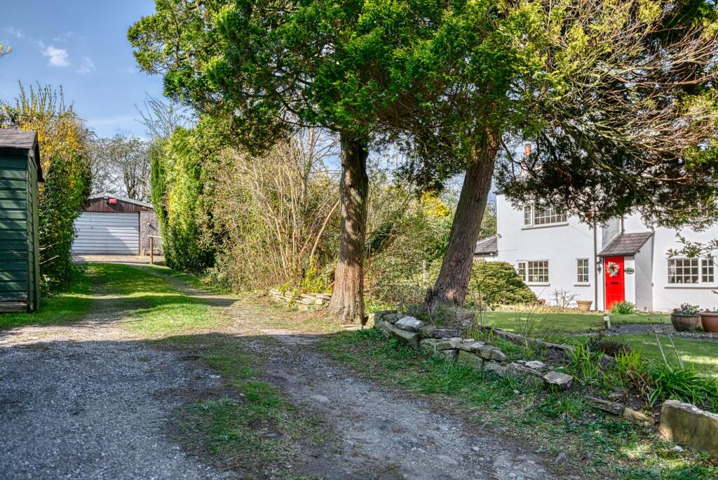Garage &amp; Parking