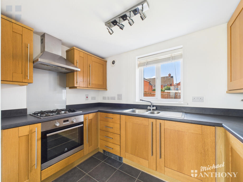 CAM03218G0-PR0764-STILL002