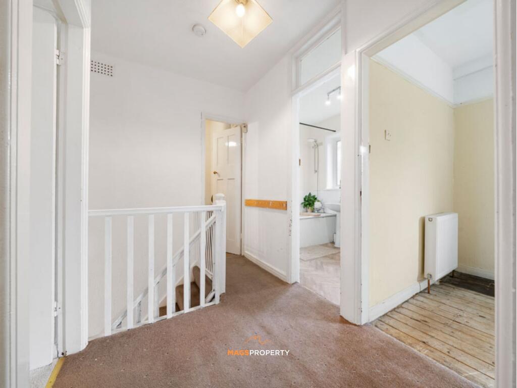 2nd Floor Landing Hall