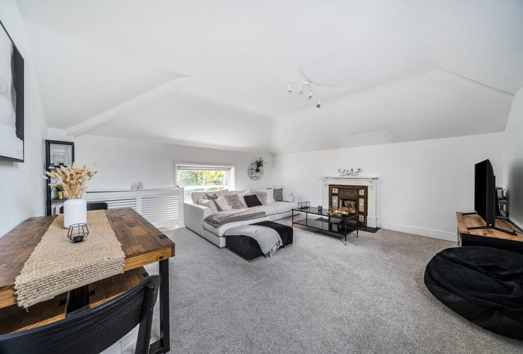 1371926-5-68f798b...