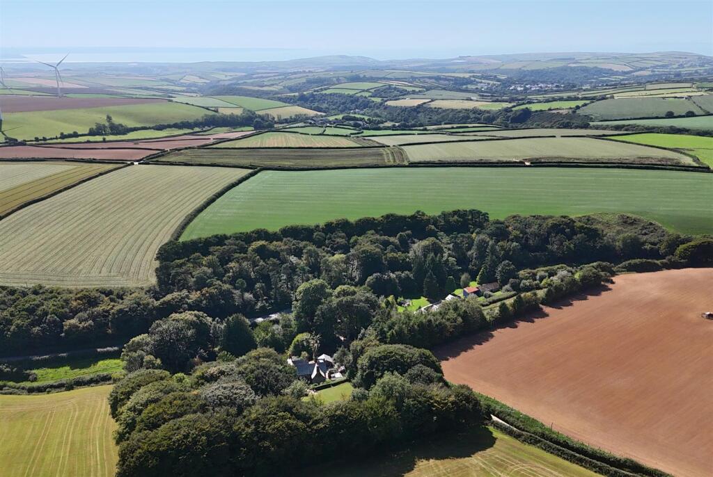 -68a73a4f9a73d-1339613-jpg Drone (16).jpg