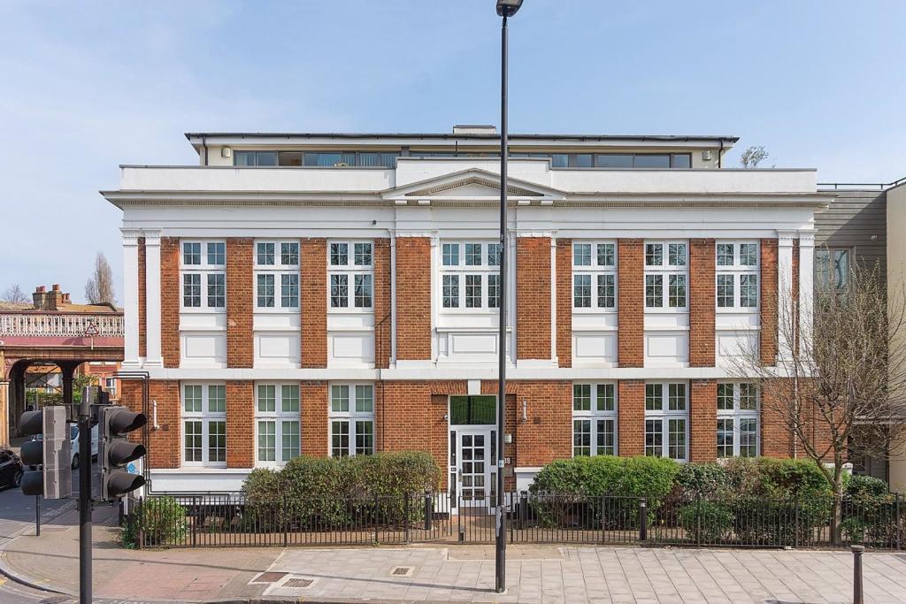 Exterior.jpg