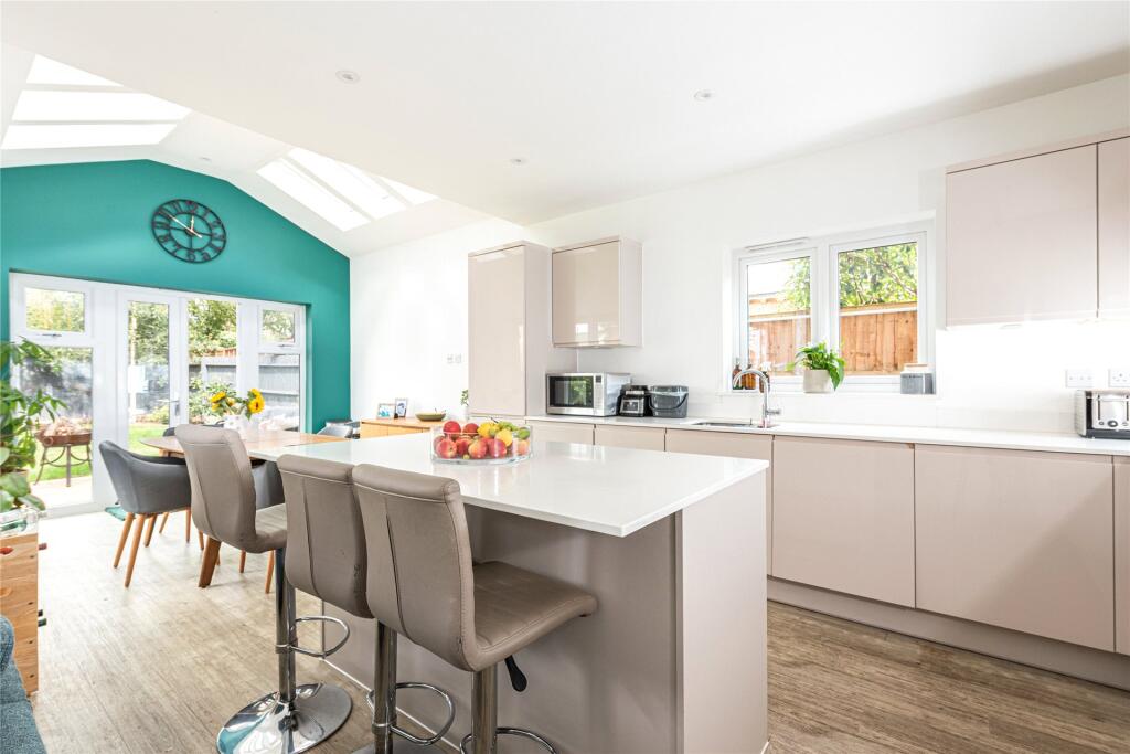 Kitchen/Breakfast